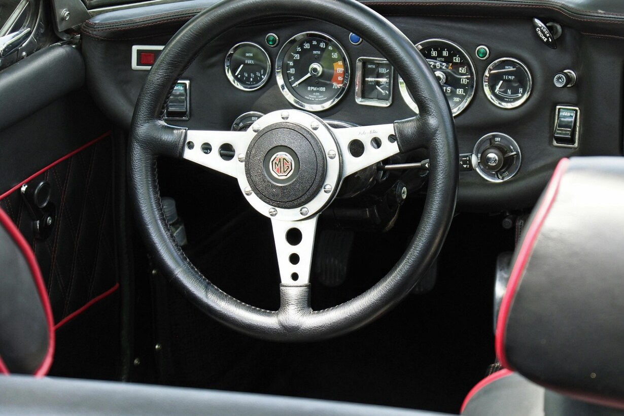 Wyłączenie sondy Lambda w sportowych samochodach – plusy i minusy